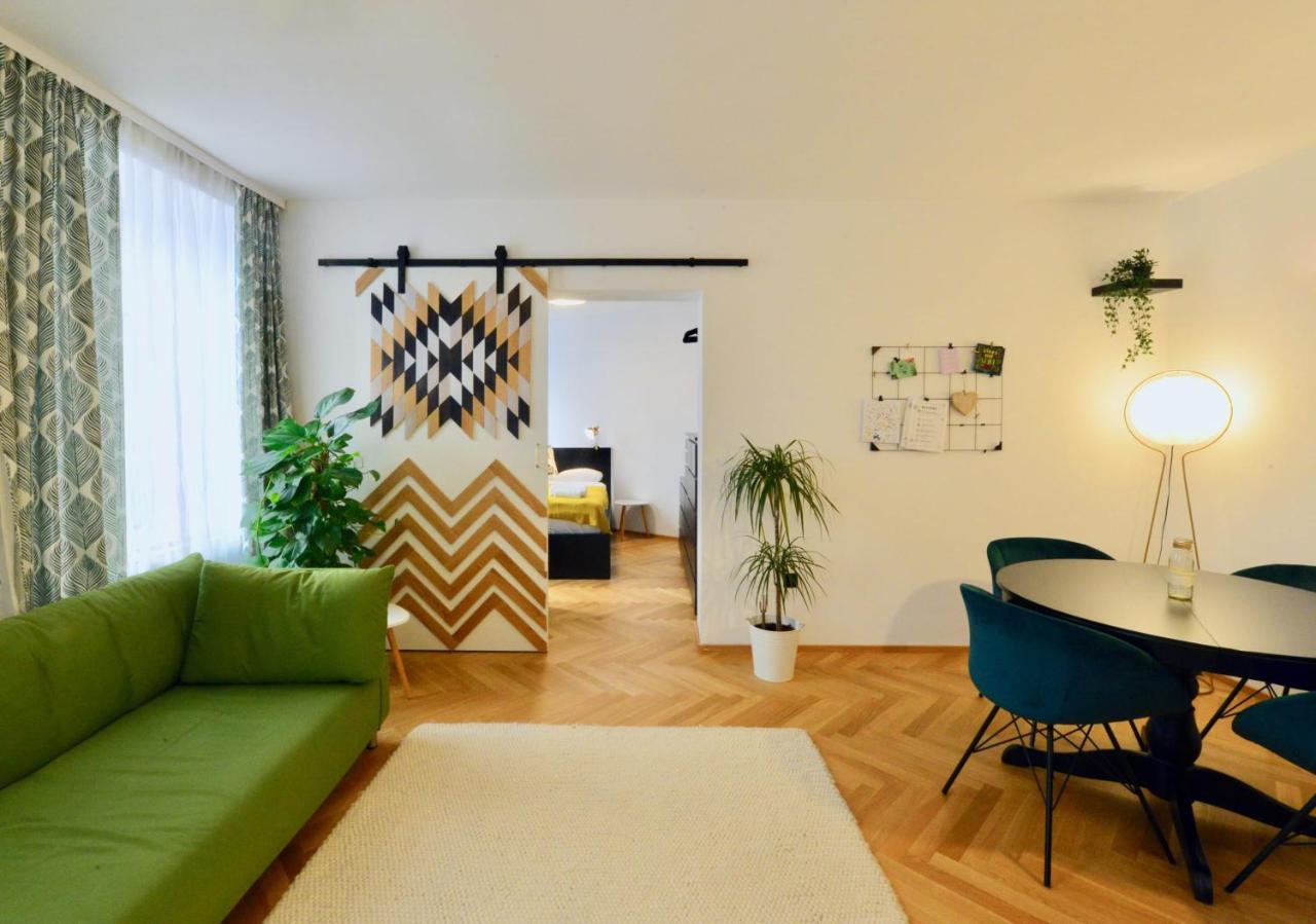 Appartamento Modern Flat With Parking Space Vienna Esterno foto